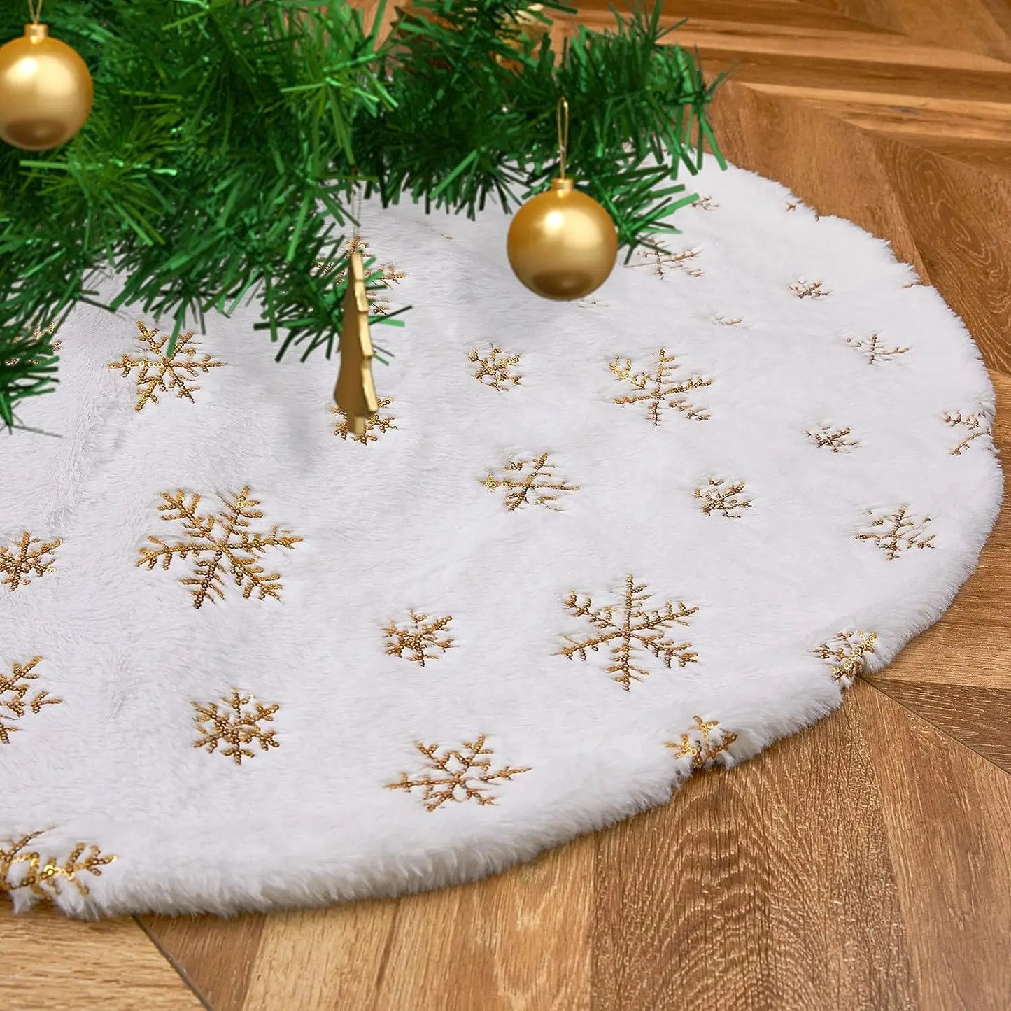 Christmas Tree Skirt White Faux Fur Sequin